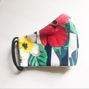 HAWAIIAN PRINT FACE MASK WITH FILTER POCKET